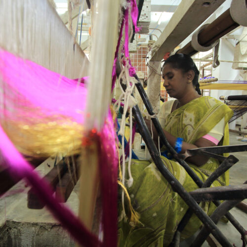Kanchipuram,,India,-,Nov,26:unidentified,Woman,Weaving,Silk,Sari,On